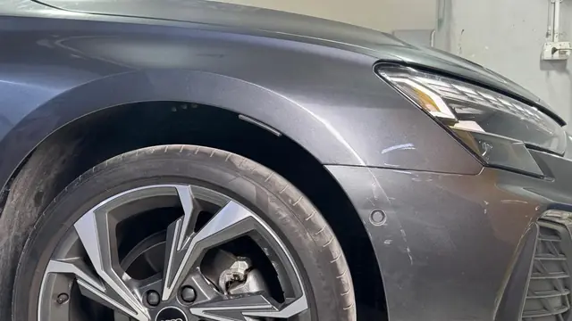 Audi – رفرف أمامي – إصلاح بدون دهان