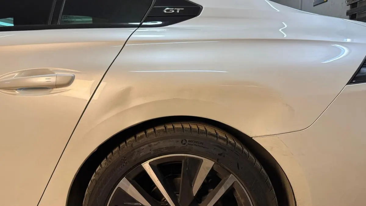 ربع خلفي – إصلاح بدون دهان – Garage المقطم — قبل
