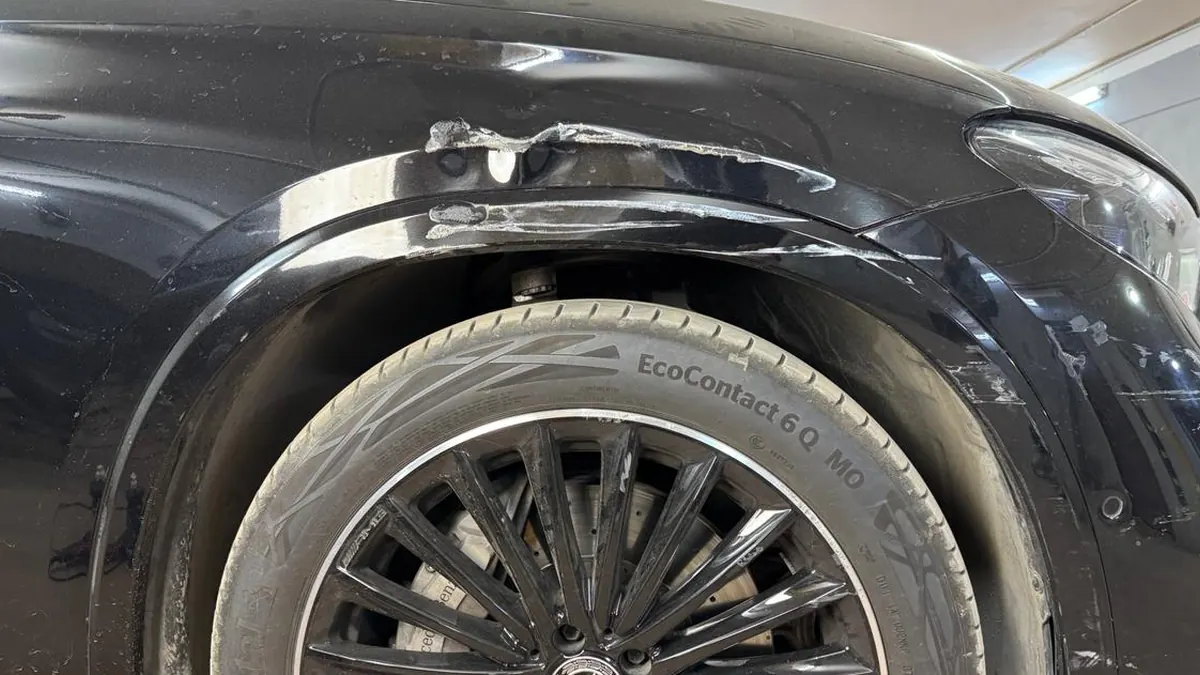 قوس العجلة الخلفي – استعدال على البارد – Garage المقطم — قبل