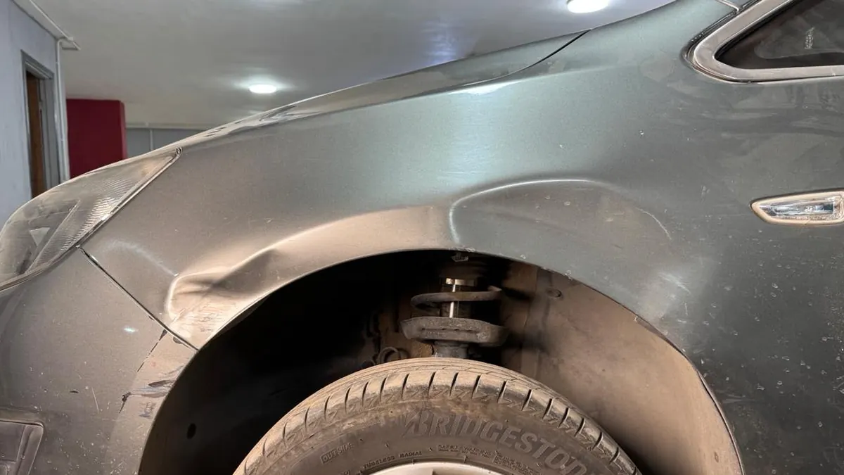 رفرف أمامي – استعدال على البارد – Garage المقطم — قبل
